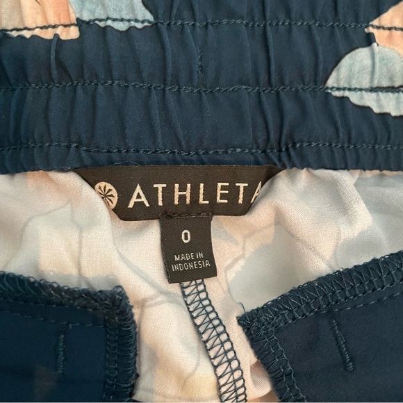 Athleta Printed Baja Short Coastal Floral Constellation Size 0 - Picture 4 of 6